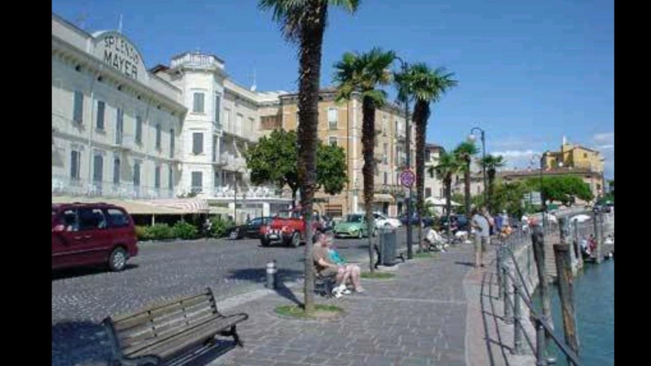 Casa Dell' Ulivo Διαμέρισμα Ντεζεντσάνο ντελ Γκάρντα Εξωτερικό φωτογραφία